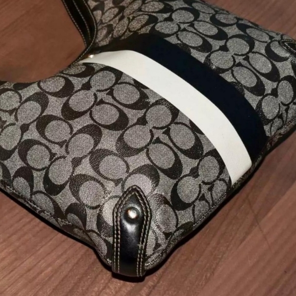 Coach Signature Stripe Chelsea Hobo Shoulder Bag Purse F14476 - Picture 5 of 9